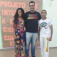 Professor e estudantes que fizeram parte do projeto de intervenção 